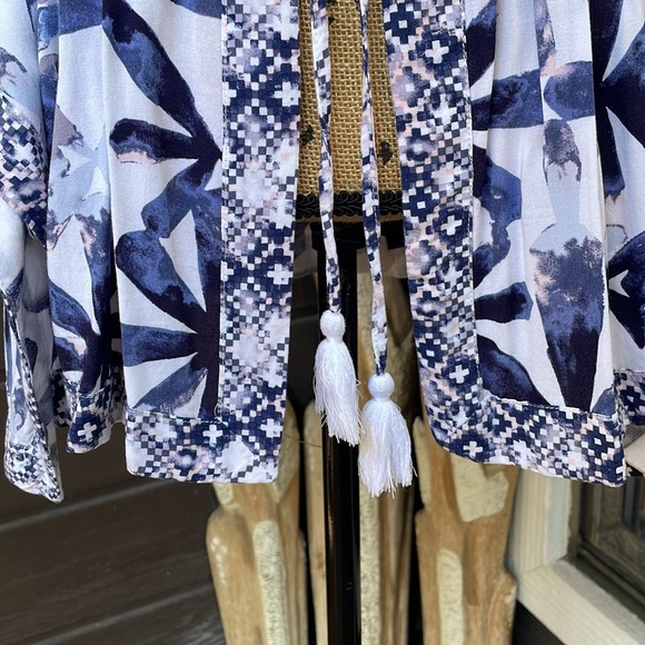 Shimera Kimono CoverUp/Robe - Picture 6 of 8